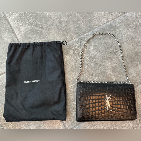 SAINT LAURENT
YSL Croc-Embossed Leather Wallet on Chain Monogram Black silver - Picture 5 of 12